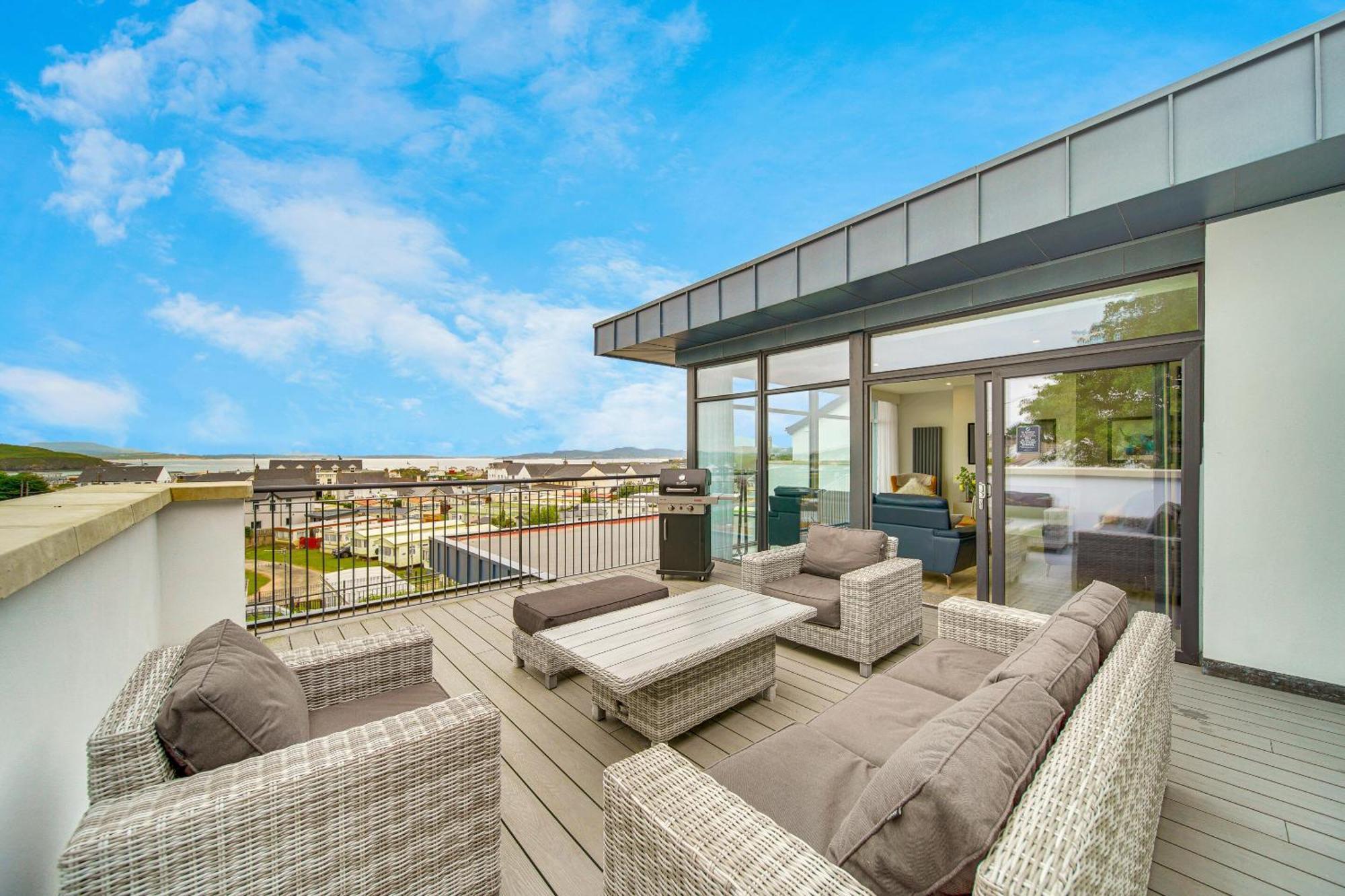 Bayview Luxury 4 Bedroom Penthouse داونيغس المظهر الخارجي الصورة