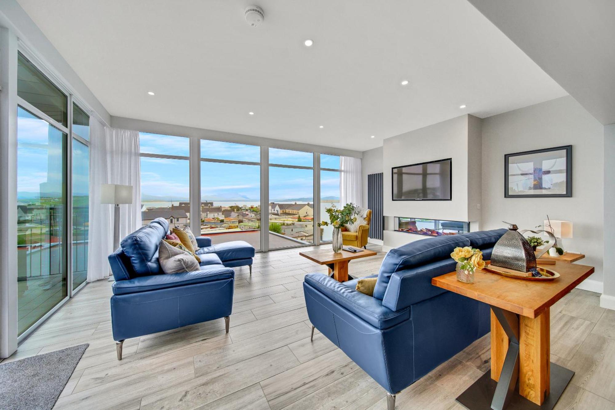 Bayview Luxury 4 Bedroom Penthouse داونيغس المظهر الخارجي الصورة